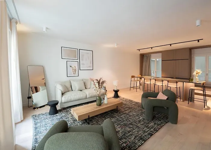 2Br Apt With Ac - Ideal Nest For Families